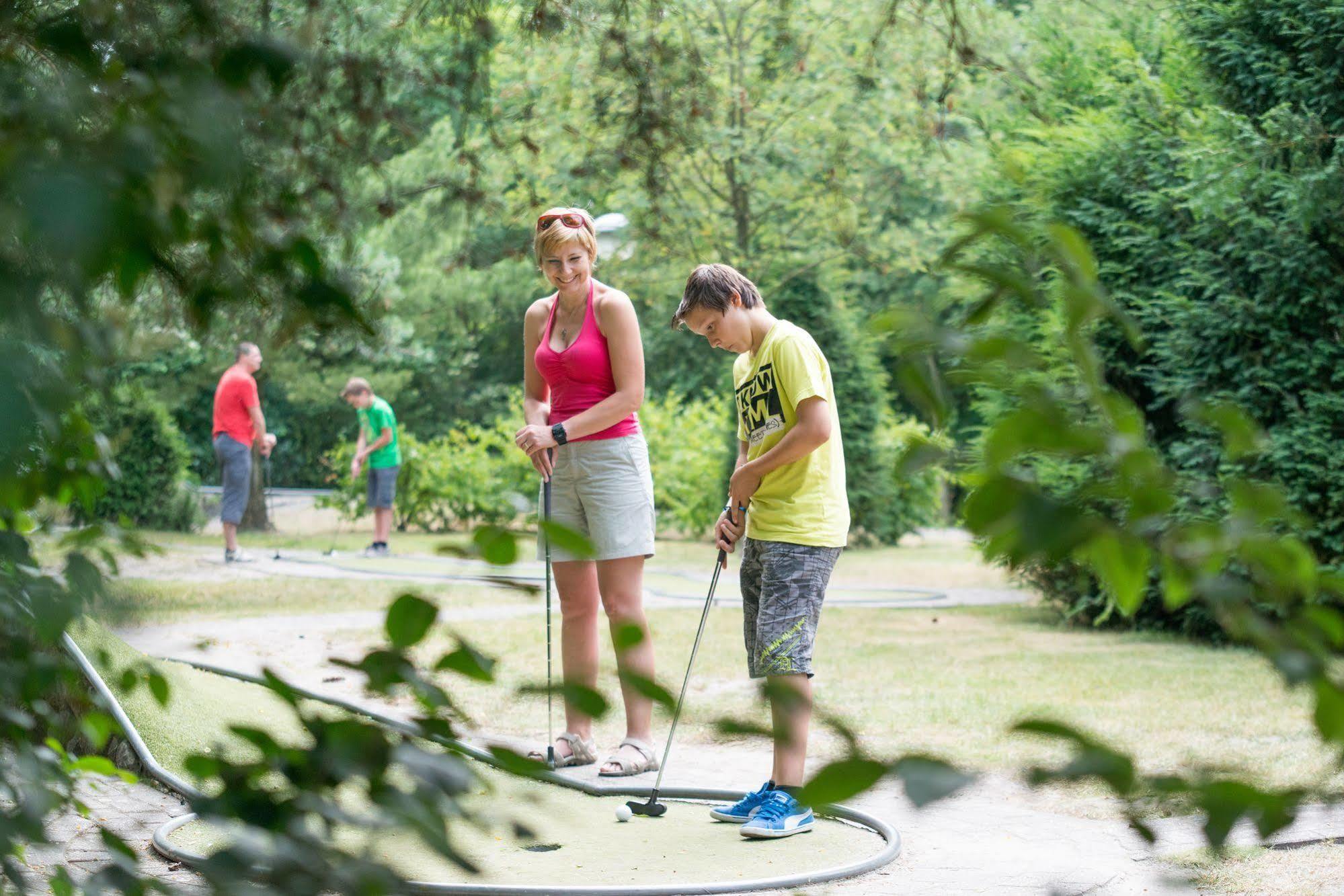 Sunparks Kempense Meren Mol Bagian luar foto